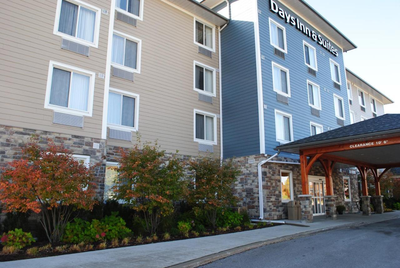 Days Inn & Suites By Wyndham Lindsay Dış mekan fotoğraf
